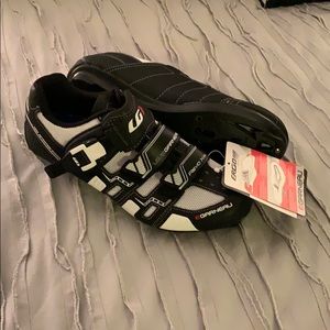 Garneau Women’s Revo XR3 39 (US 7.5)